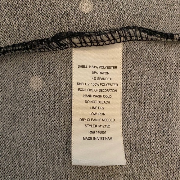 Bell sleeve polka dot top with bow detail - Picture 5 of 5